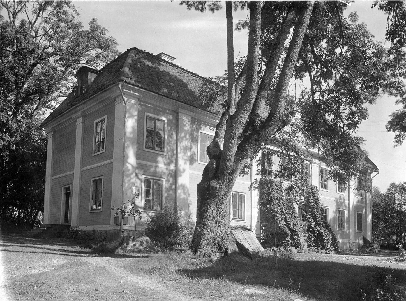 Westsura Herrgård fotograferad 1928